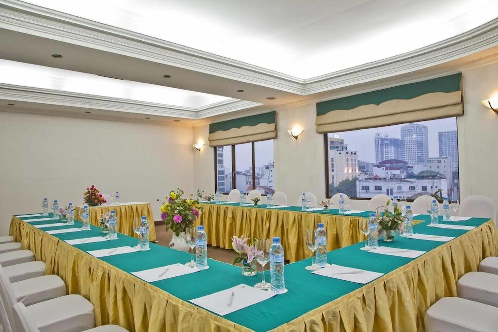 Green Park Hotel Ханой Экстерьер фото